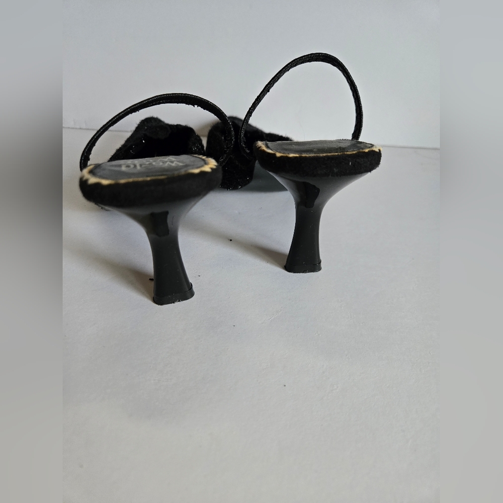 Embroidered Elegant Mules - Picture 6 of 8